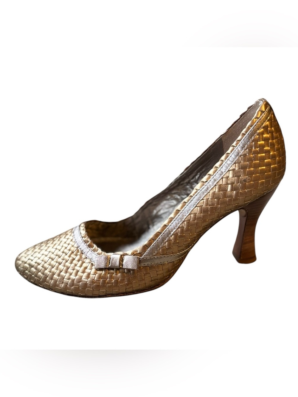 Mikala Woven Leather Pointed Toe Pumps Metallic Gold Silver Heels Size 9.5 M Bow